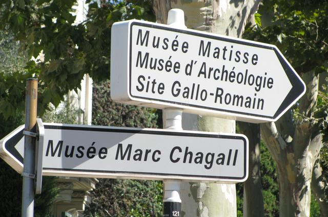 Go to museums  Go to museums